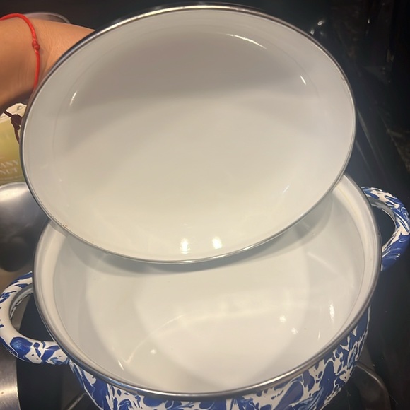 Golden Rabbit Swirl Enamel Collection - Picture 3 of 5